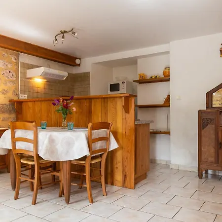 L'estaplou Semesterbostad